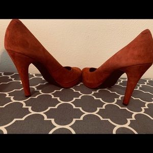 BCBG red suede pumps heels NEW! Flash Sale! 🔥🔥